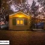 House In The Olive Garden Lejlighed