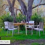 House In The Olive Garden * Ágios Ioánnis