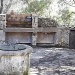 House In The Olive Garden * Ágios Ioánnis