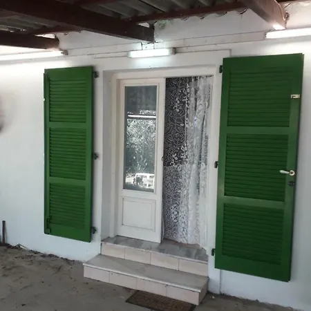 House In The Olive Garden Appartamento
